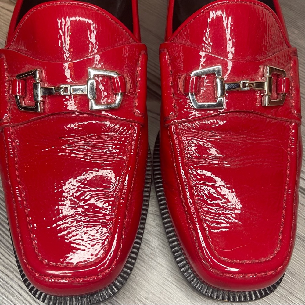 Gucci Red Patent Leather Horsebit Loafers for Women - Picture 3 of 12